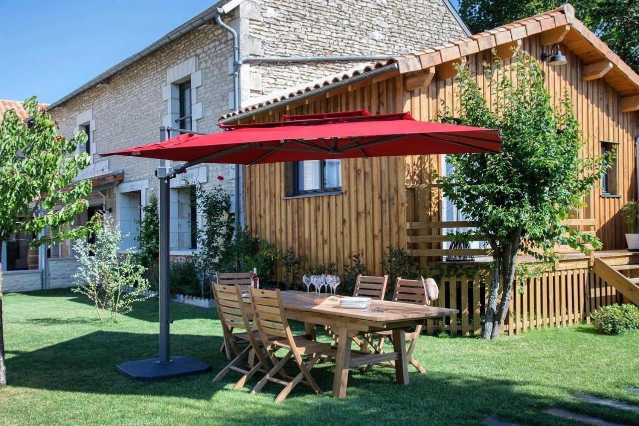 Au Logis De Bellefois - Chambres D'Hotes Neuville-du-Poitou Exterior foto