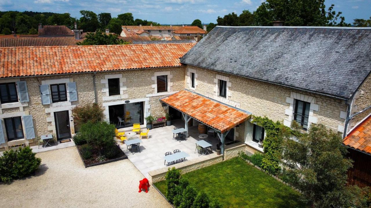 Au Logis De Bellefois - Chambres D'Hotes Neuville-du-Poitou Exterior foto